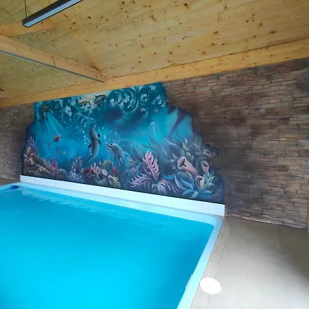 Lux Marilyn Monroe: Poolside Retreat Near Zator And Energylandia Chocznia