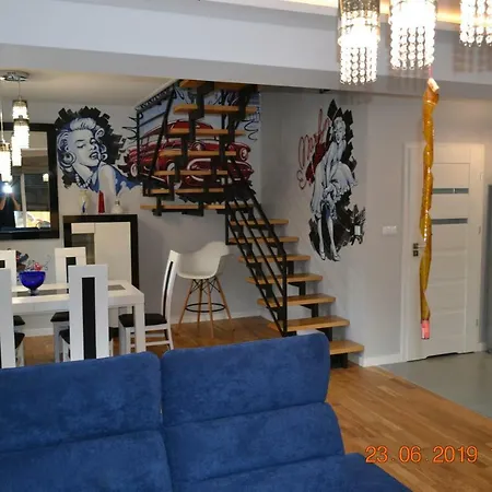 Lux Dom 6-osobowy Marilyn Monroe Ze Strefa Basenowa W Miejscowosci Niedaleko Zatoru I Energylandii * Chocznia
